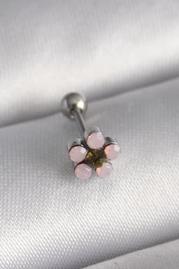 316l-celik-gumus-renk-zirkon-tasli-cicek-tragus-piercing-1201141